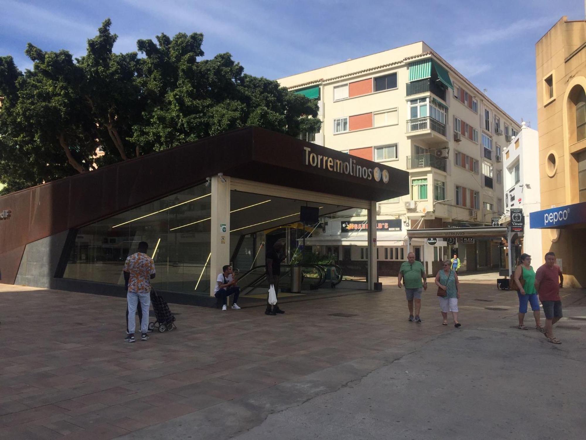 Apartamento En El Centro De トレモリノス エクステリア 写真