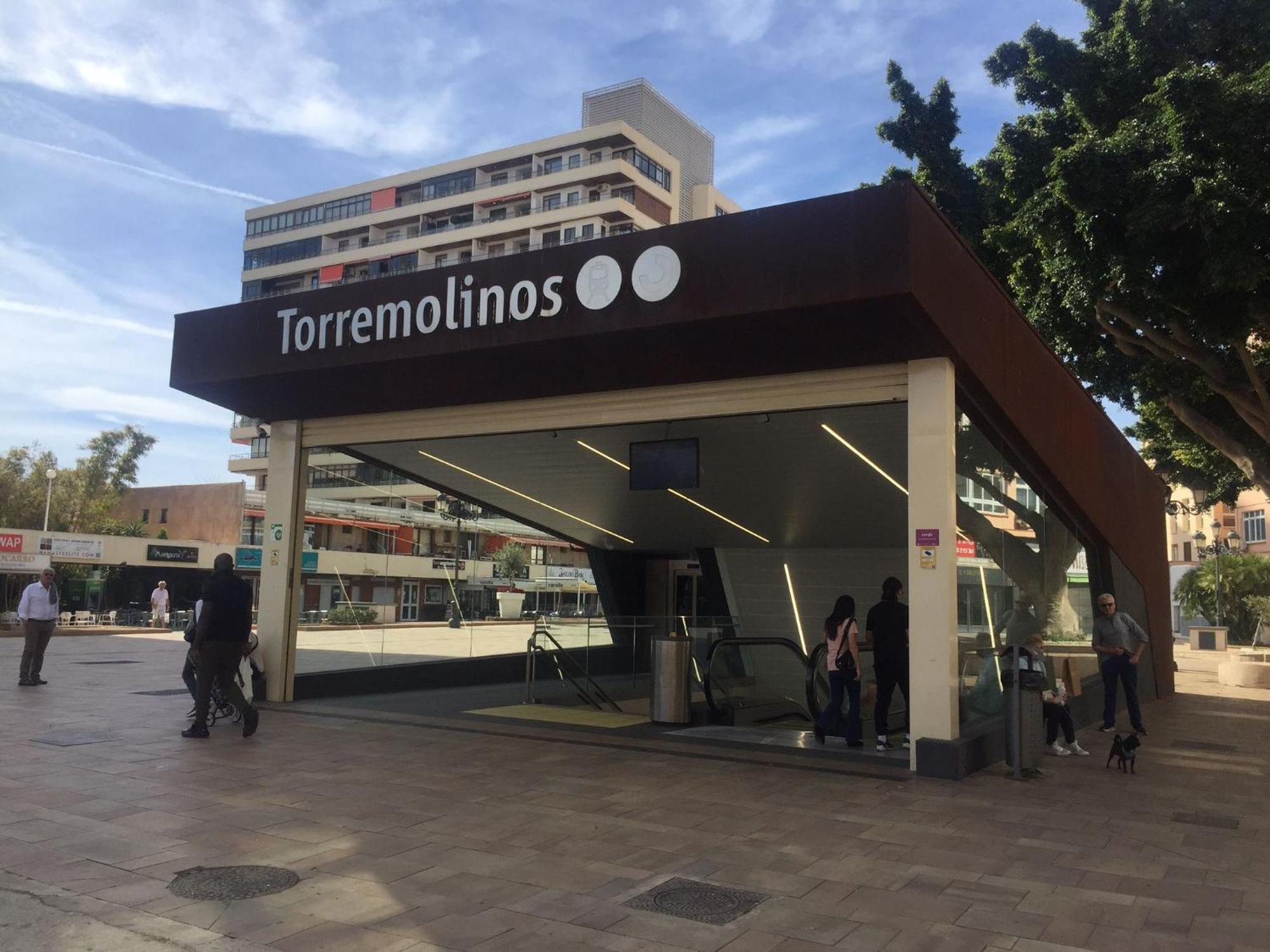 Apartamento En El Centro De トレモリノス エクステリア 写真